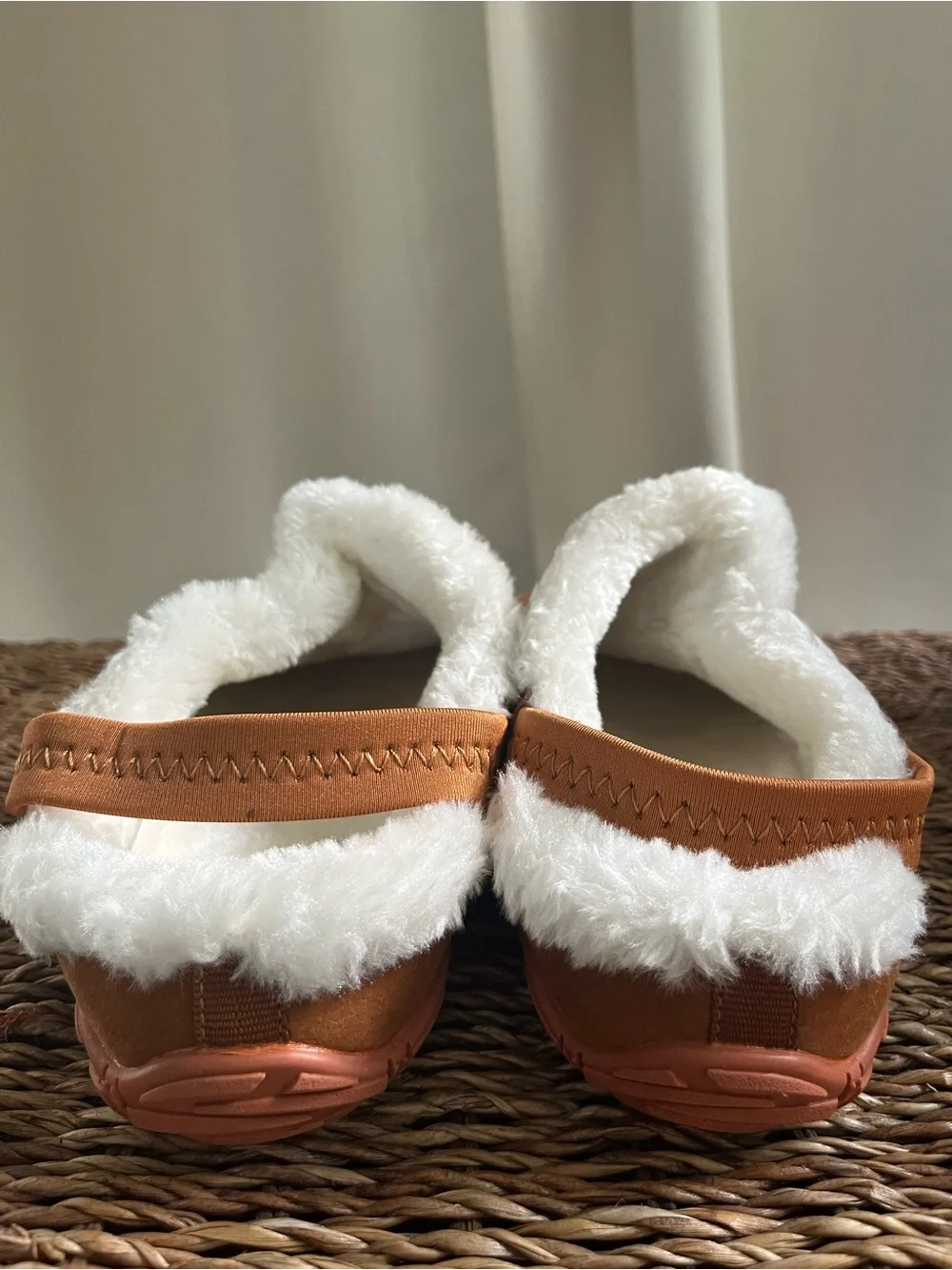 SHEIN Men's Quilted Faux-Suede Slip-On Clog Slippers NWT